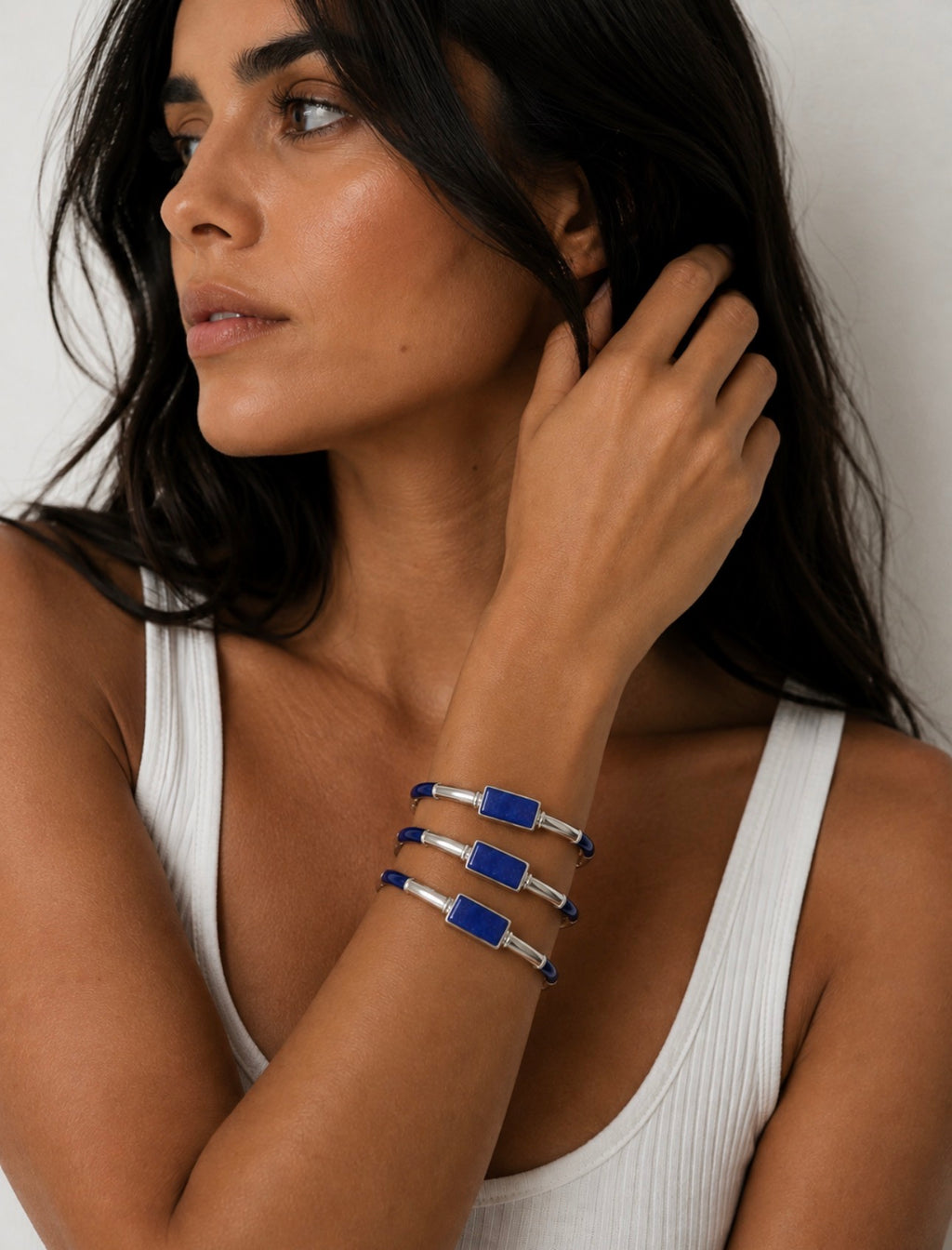 SLOANE BANGLE SILVER